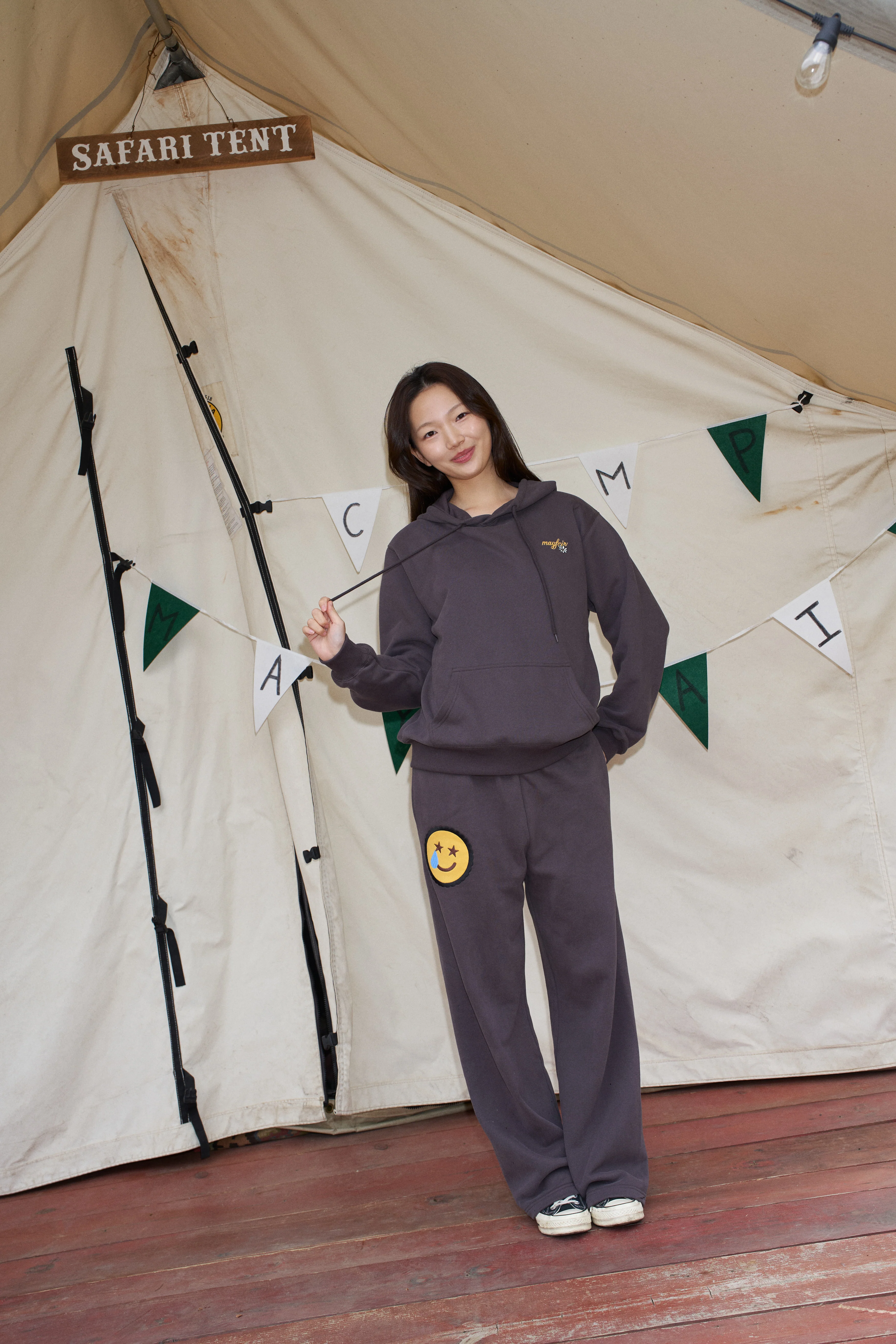 Desert Feeling Classic Wide Leg Sweatpants - Image 9