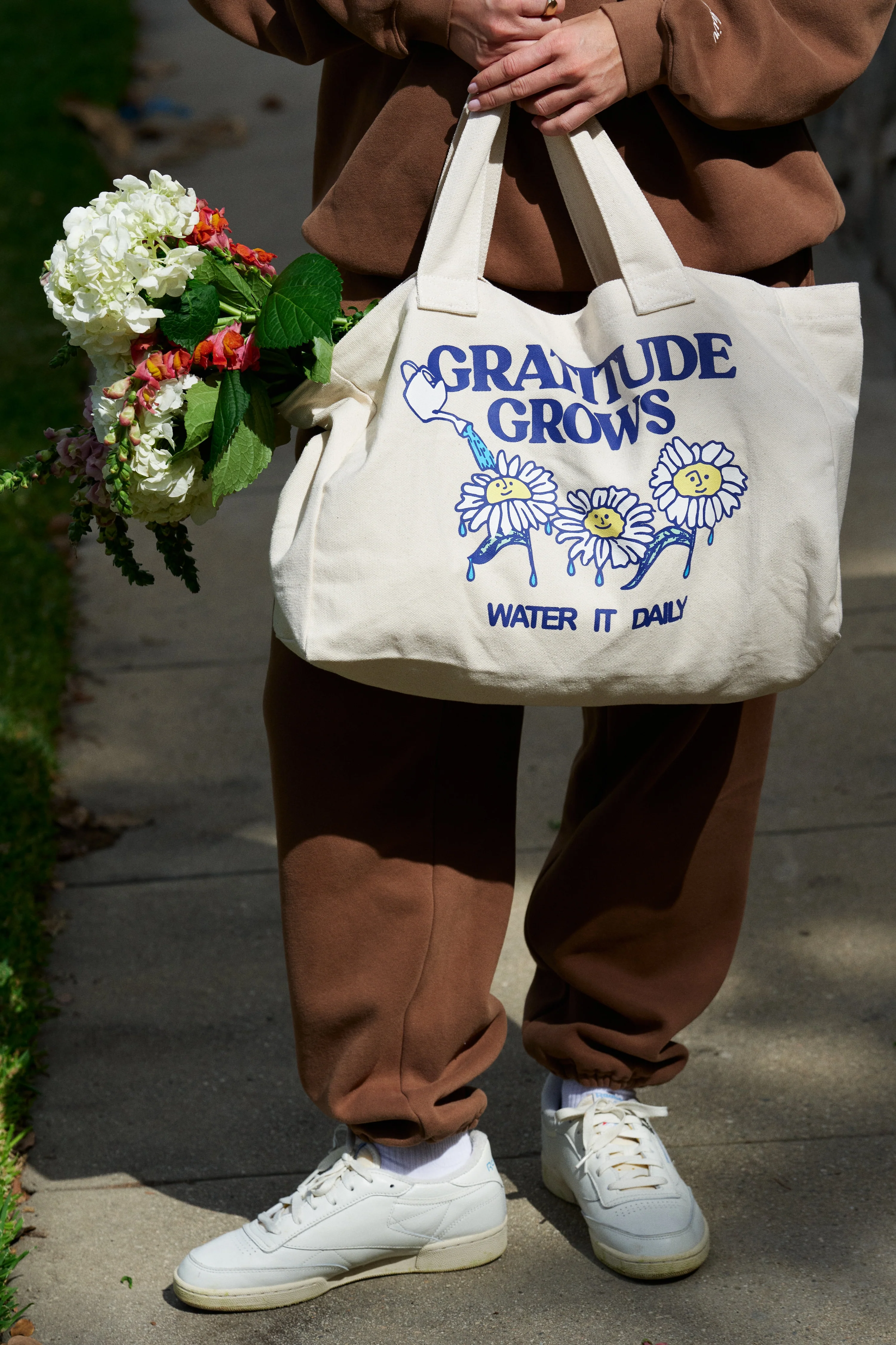 Gratituted Grows Tote - Image 6