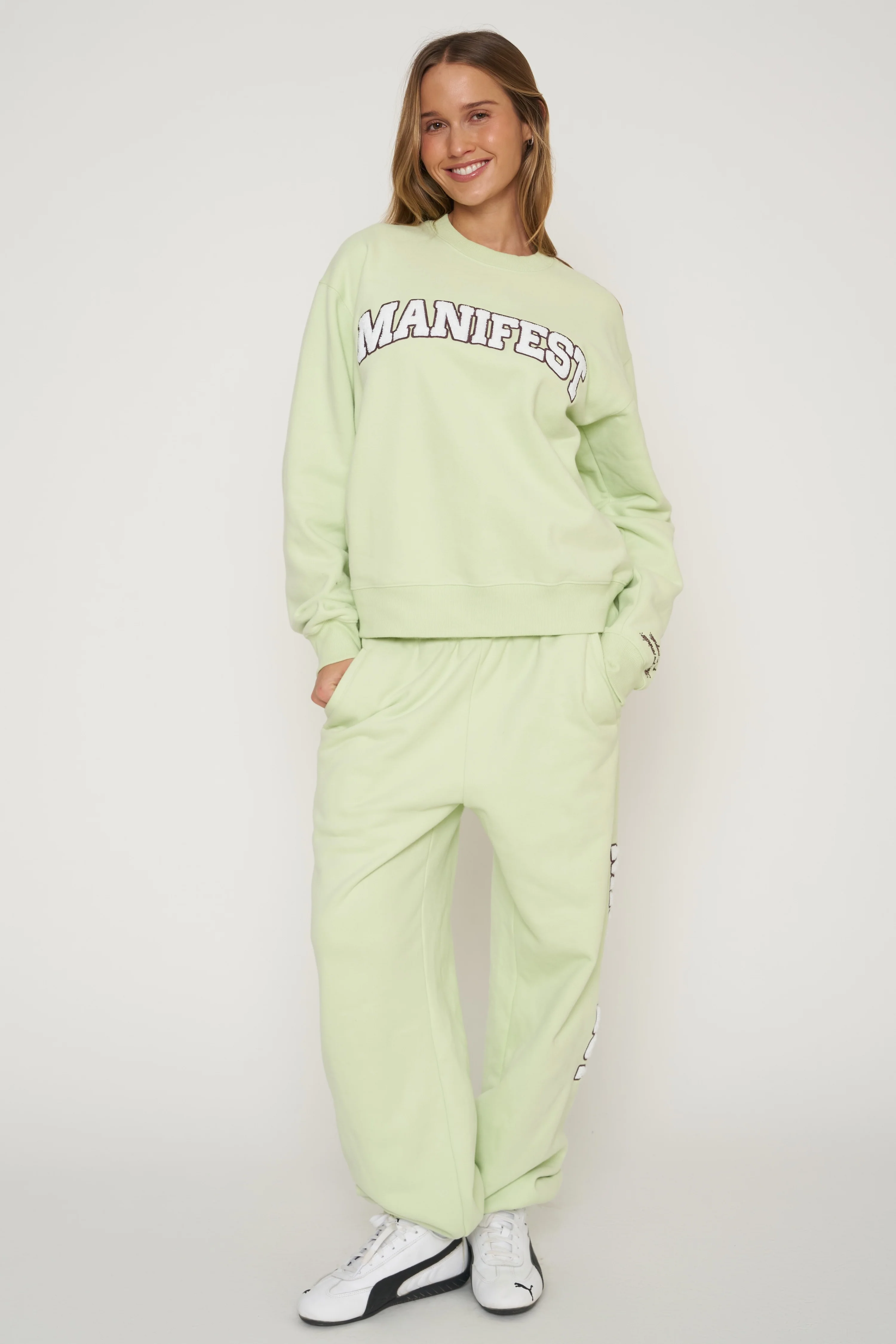 Manifest Classic Sweatpants - Image 10