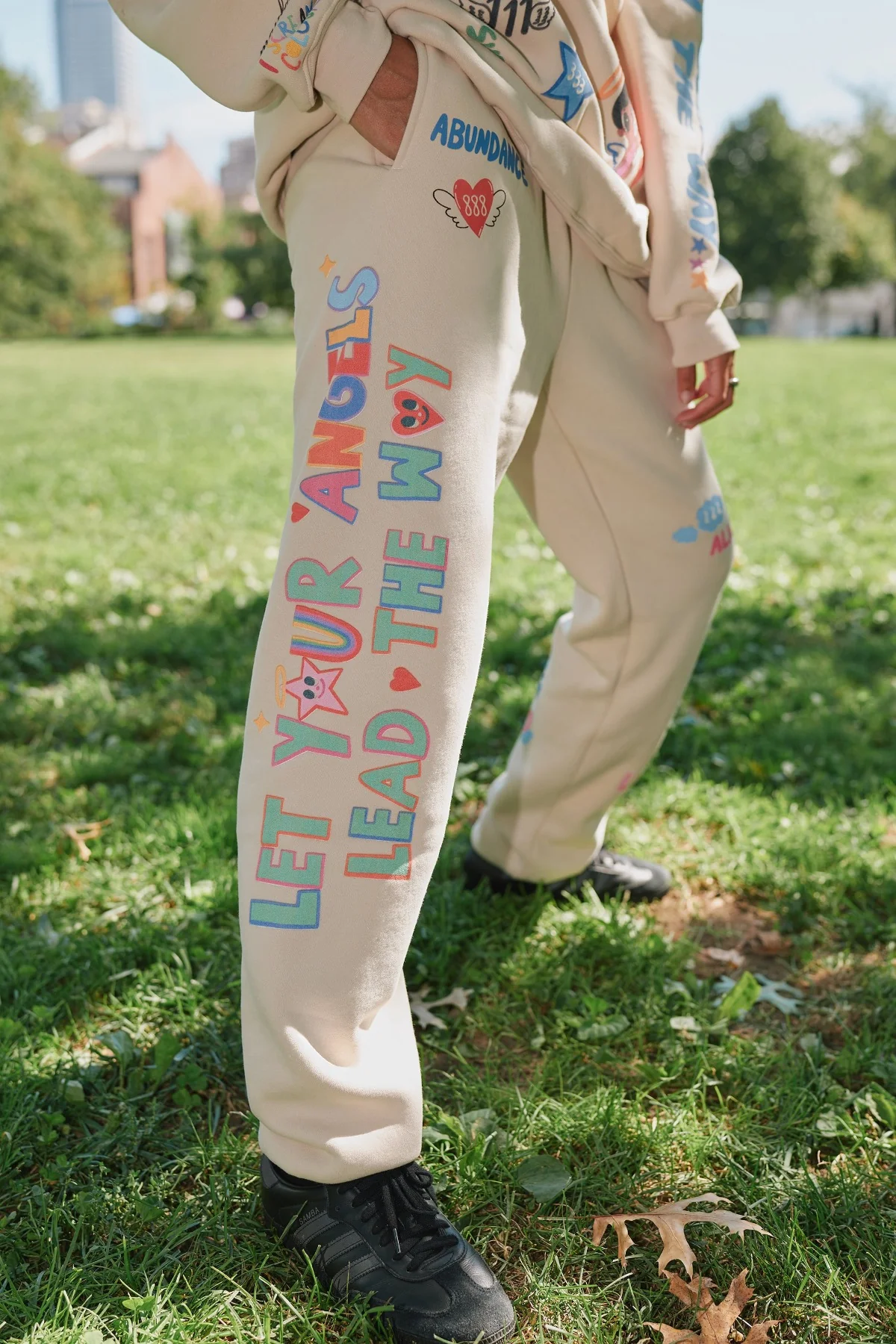 Mayfair x @iscreamcolour Angel Numbers Cloud Sweatpants - Image 18